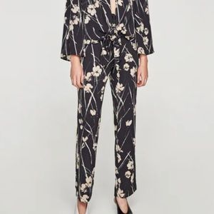 NWOT Zara floral high-waisted pants with tie belt, sz medium